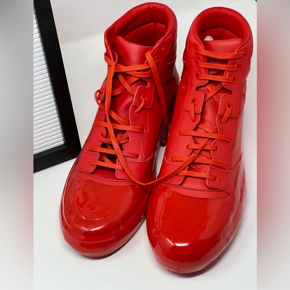 BALENCIAGA Leather High-Top Waxed Gum Sneaker - Picture 2 of 8